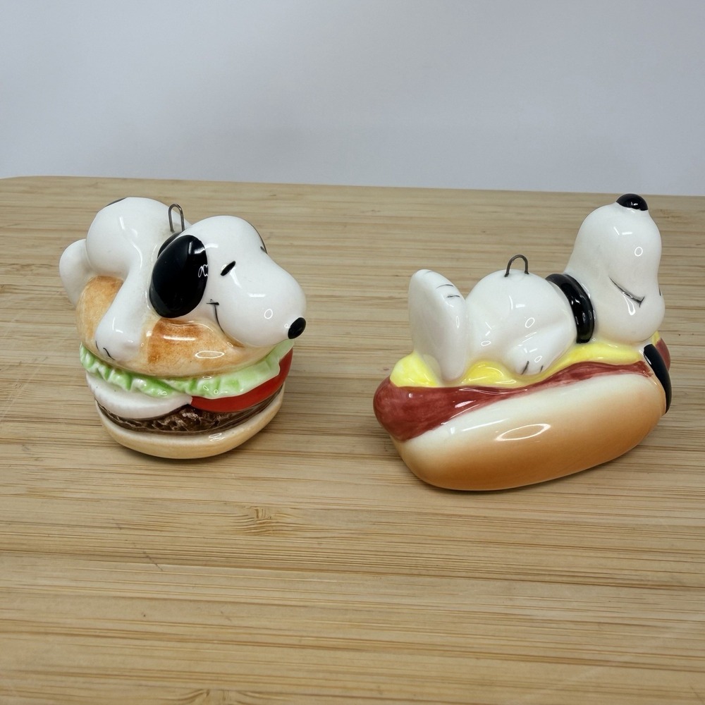Vintage Ceramic Snoopy Hamburger & Hot Dog Food Christmas Ornament Japan 1966